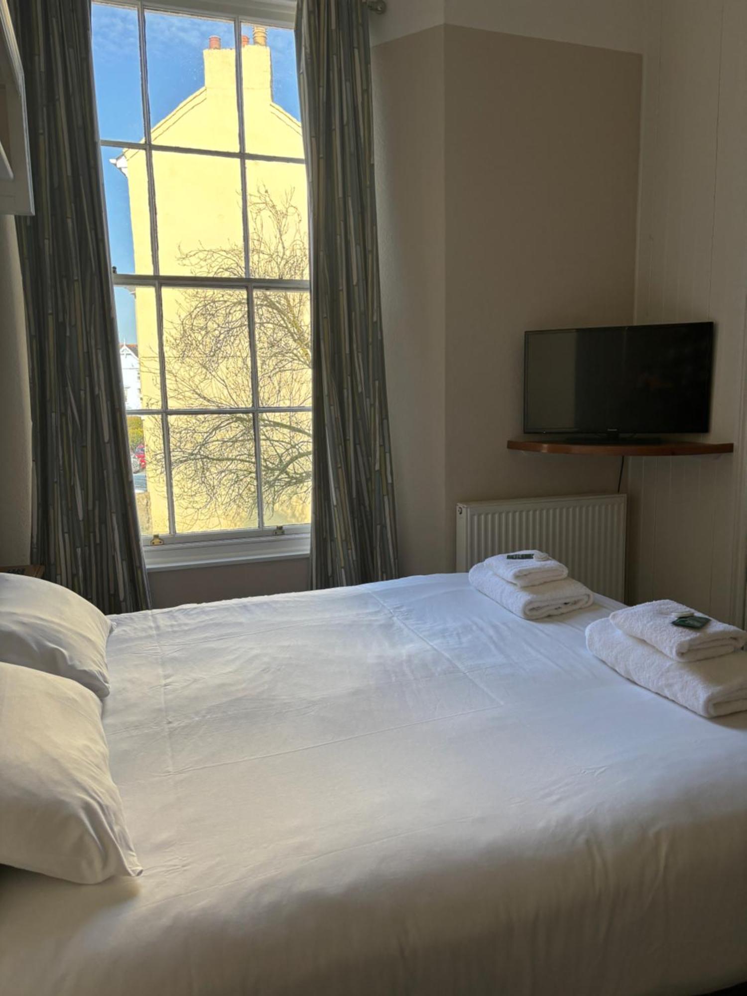 Carnock Apartment Tenby Ngoại thất bức ảnh
