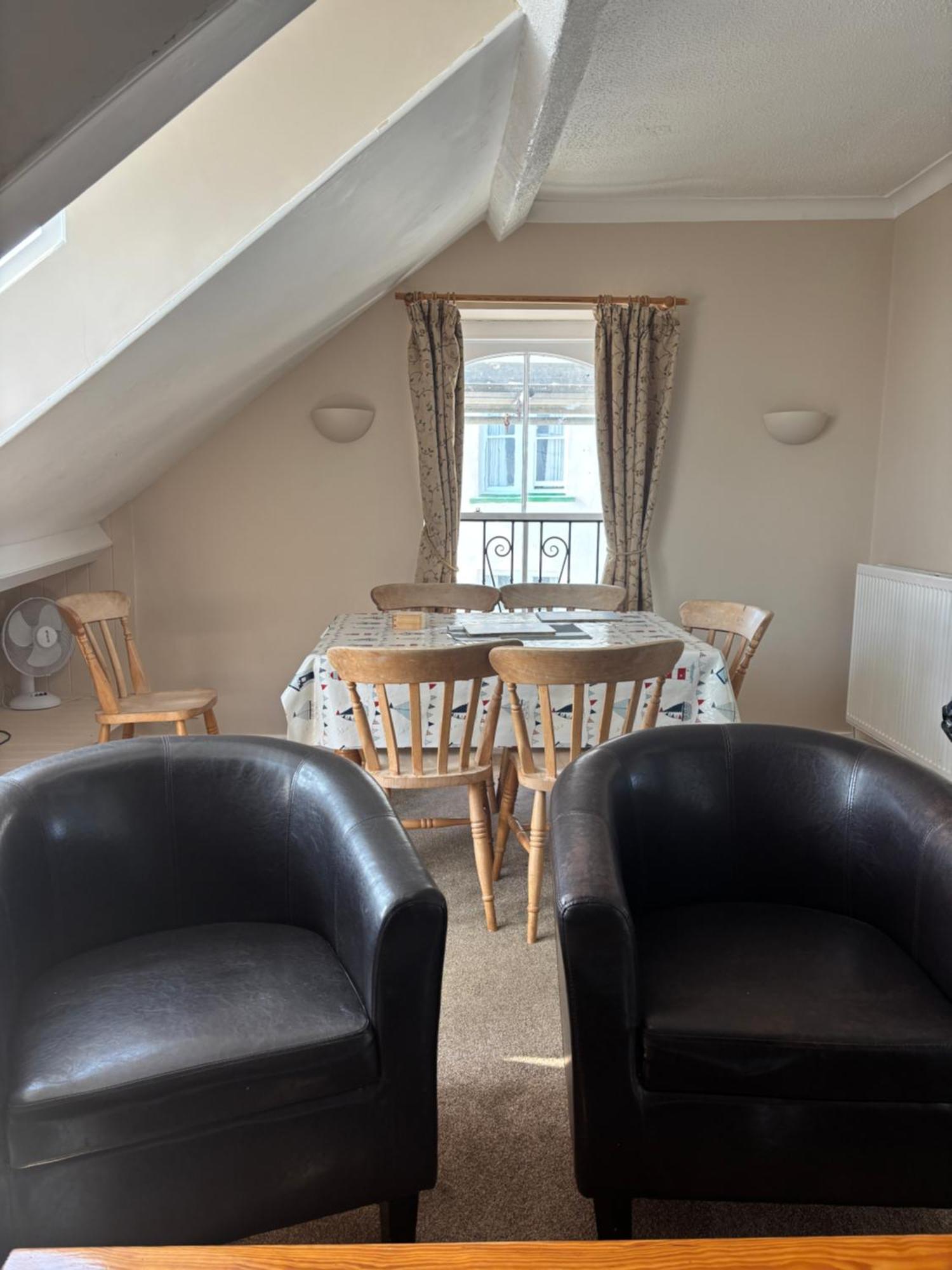Carnock Apartment Tenby Ngoại thất bức ảnh